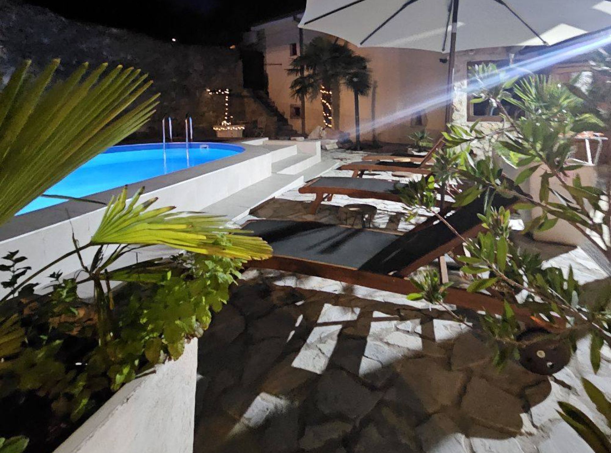 獨棟房屋 (Five Bedroom Holiday Home with Privat) | 游泳池