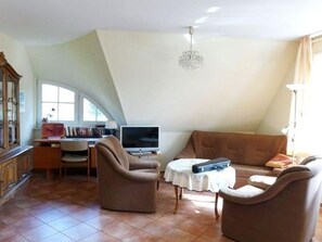Fernseher, Stereoanlage