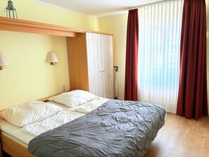 2 bedrooms, desk, WiFi - Apartment 12 in Haus Hühnergott - top location for families - Holiday apartment 12 - (Sellin)
