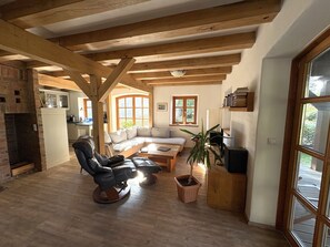 TV - Stenhuus Wiek - charming & relaxing living - Holiday apartment Stenhuus: 82 m² (Wiek)