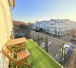 Property grounds - Apartment 16 in Haus Hühnergott - small, convenient, centrally located - vacation apartment (Sellin)