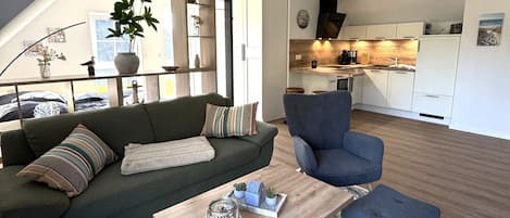 Fernseher, Stereoanlage