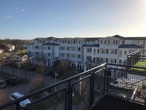 Property grounds - Apartment 22 in Haus Hühnergott - Balcony with a view - Apartment 22 Sellin - (Sellin)
