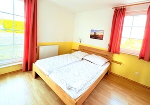 2 bedrooms, WiFi - Fewo Seelenfrieden 6 - top for 2 persons and dog - vacation apartment in Alt (Alt Reddevitz)
