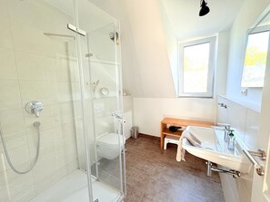 Een douche, een haardroger