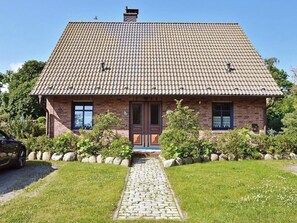 Exterior - Vacation home Arkona - large garden, barbecue, secluded - Holiday home Arkona - (Putgarten)