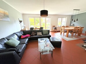 TV - Vacation home zum Kranichblick - for families + dog - Zum Kranichblick: Relaxing (Garz OT Losentitz)