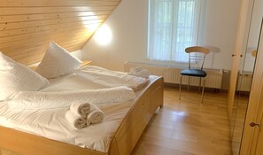 3 bedrooms, iron/ironing board, WiFi - Apartment Nele 3 with balcony directly on the Wieker Bodden - Apartment Nele 3 - for 4 (Wiek)