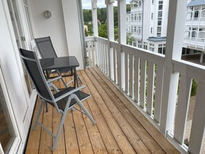 Unclassified image, 4 of 17, button - Apartment Having 353 - including use of AHOI bathroom - Accommodation in Seepark Sellin - (Sellin)