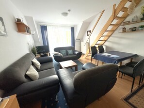 Fernseher, Stereoanlage