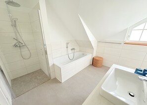 Dusche, Haartrockner