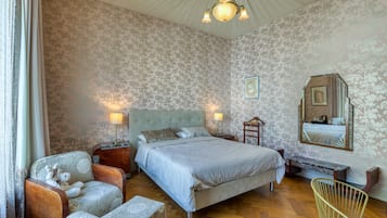 Bureau, Wi-Fi, draps fournis