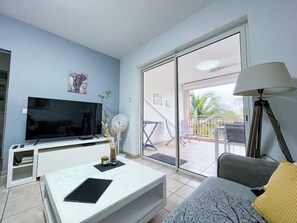 TV - Luxurious T3 74M2 - Crystal Beach - Sea View (Saint-François)