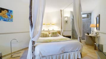 Fer et planche Ă repasser, Wi-Fi, draps fournis