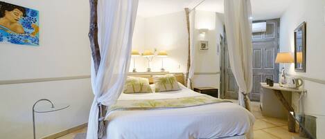 Bügeleisen/Bügelbrett, WLAN, Bettwäsche