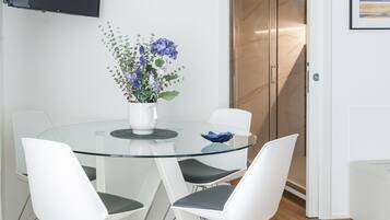 Superior Studio, Balcony, Sea View | Living area