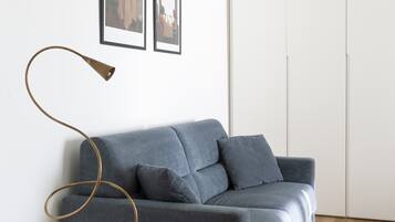 Superior Studio, Balcony, Sea View | Living area