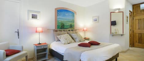 アイロン / アイロン台、WiFi、ベッドシーツ