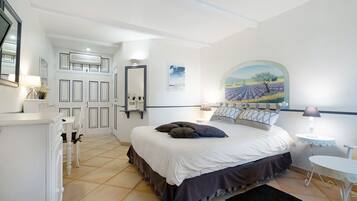 Fer et planche à repasser, Wi-Fi, draps fournis