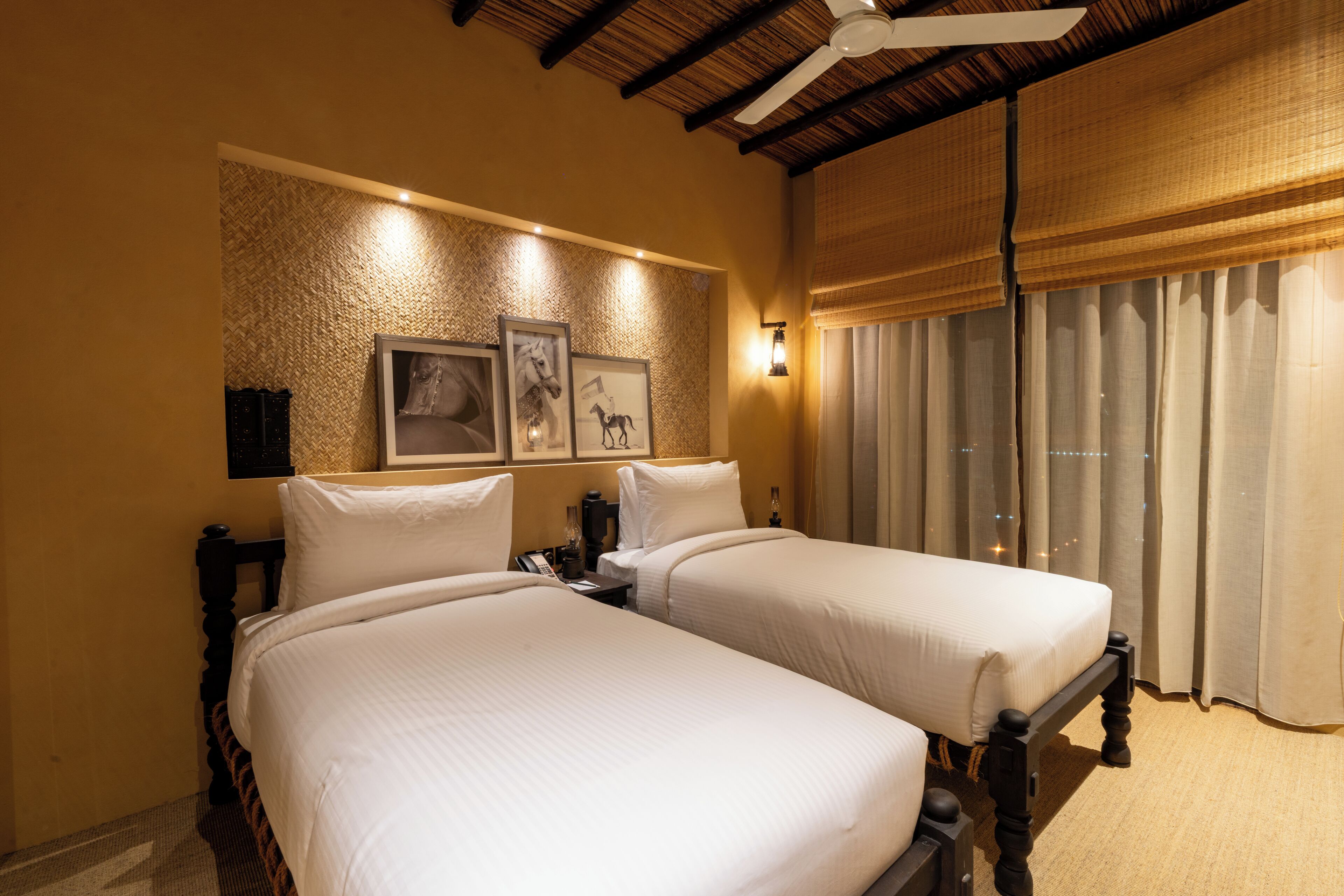 Caja fuerte, tabla de planchar con plancha, wifi gratis