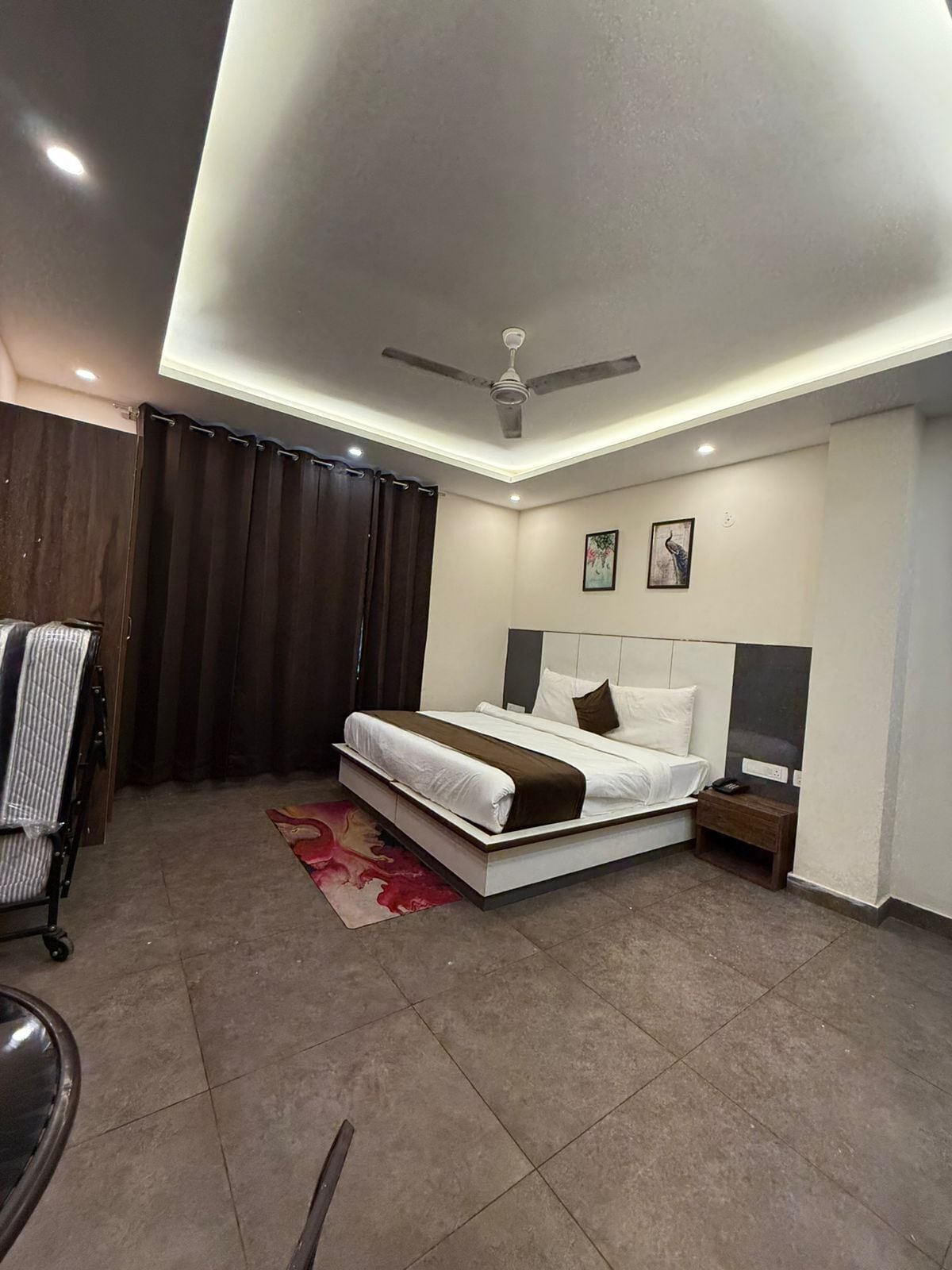 Tabla de planchar con plancha y wifi gratis