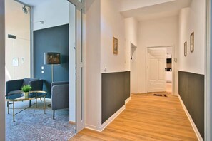 Interior - Halle Suites by FullHouse | Ap.01 | free parking (Halle (Saale))