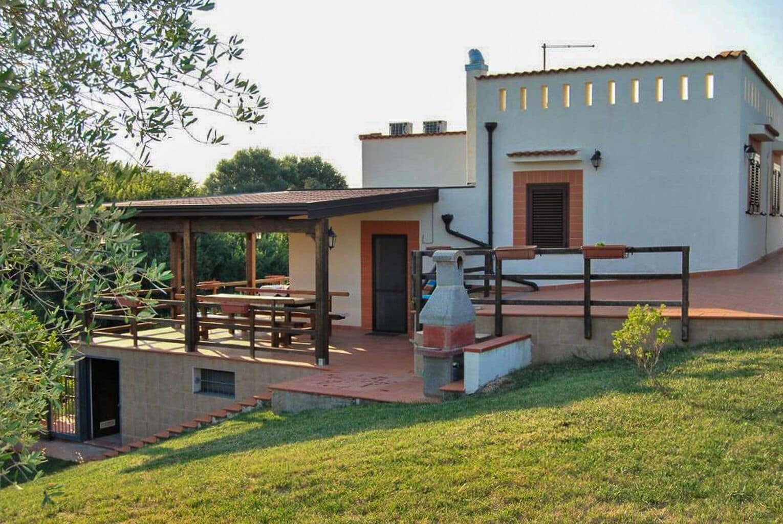 Fachada da propriedade