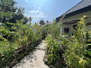 บริเวณภายนอก