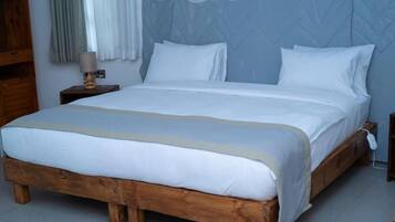 Standard-Einzelzimmer, Terrasse | Zimmersafe, Verdunkelungsvorhänge