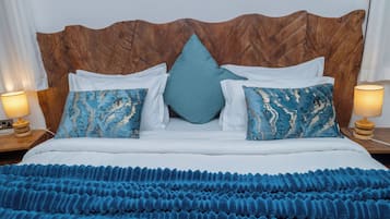 In-room safe, blackout drapes