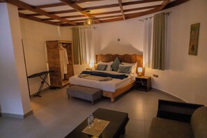 房內夾萬、遮光窗簾/窗簾