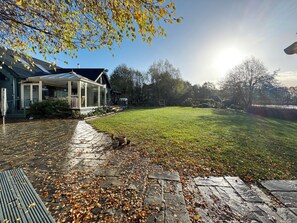 Outdoor | The Lakehouse - Norfolk Lake House, Pentey - The Lakehouse - UK50894 (Pentey)