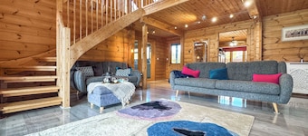 The Lakehouse - UK50894