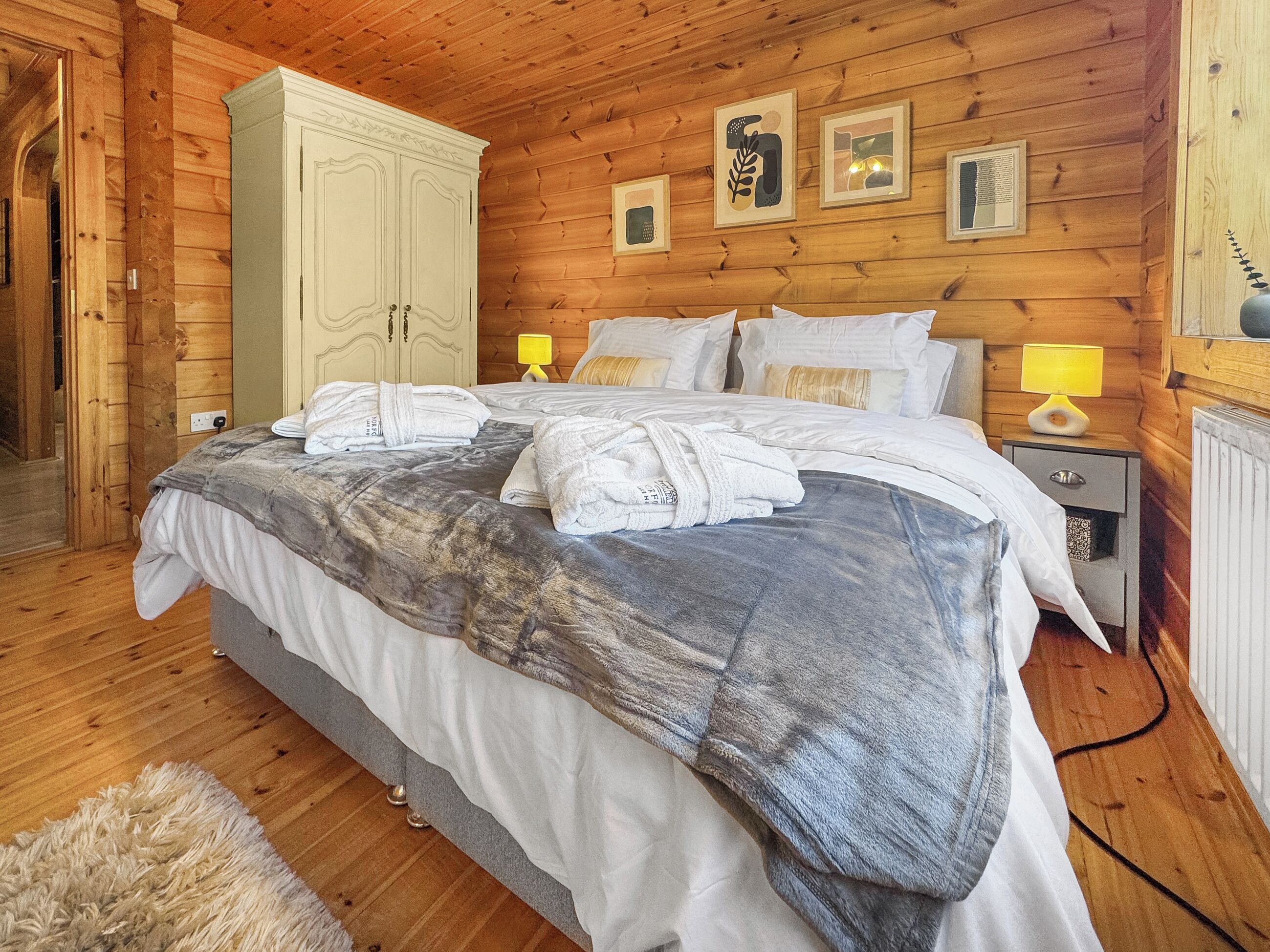 5 bedrooms, free WiFi