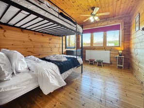 Bunk bedroom | The Lakehouse - Norfolk Lake House, Pentey - The Lakehouse - UK50894 (Pentey)