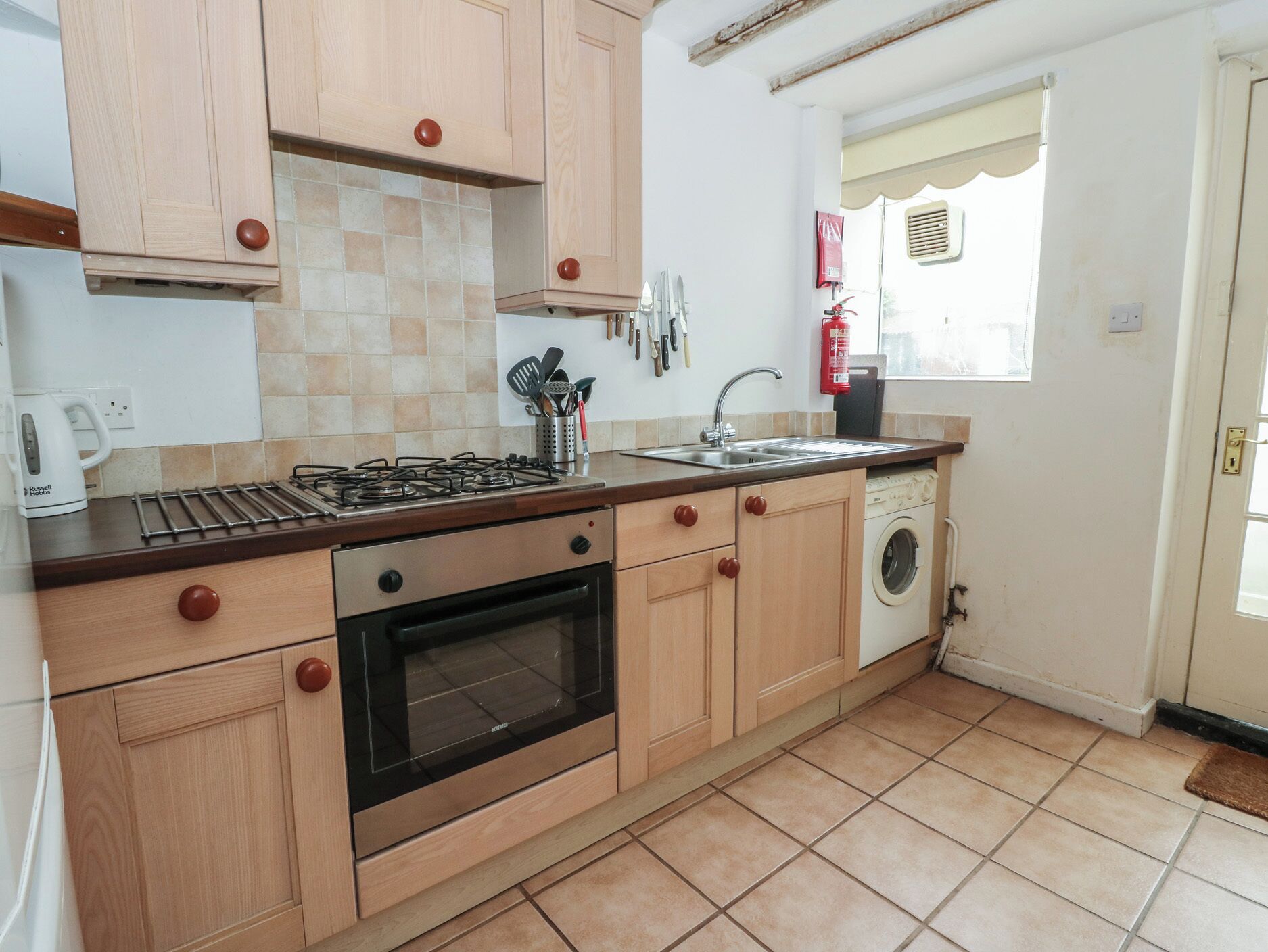 Cookware/dishes/utensils