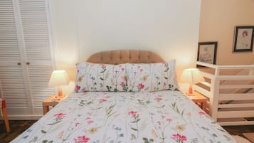 1 bedroom, individually decorated, individually furnished, free WiFi