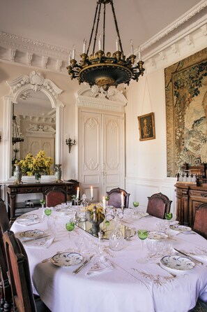 تناول الطعام