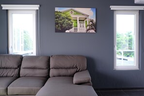 Smart TV - TwentyTwo Apartments D - 2 bedroom apartment in beautiful Willemstad with AC (Willemstad)