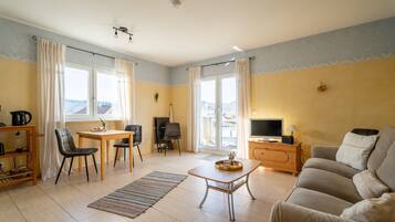 TV, DVD player, stereo