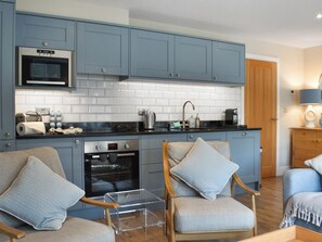 Interior - 3 bedroom accommodation in Salcombe (Salcombe)