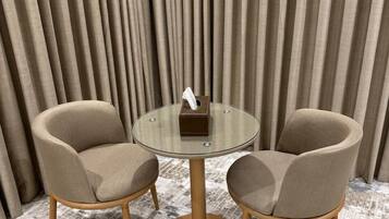 Iron/ironing board, free WiFi