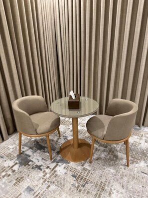 เตารีด/โต๊ะรีดผ้า, Wi-Fi ฟรี