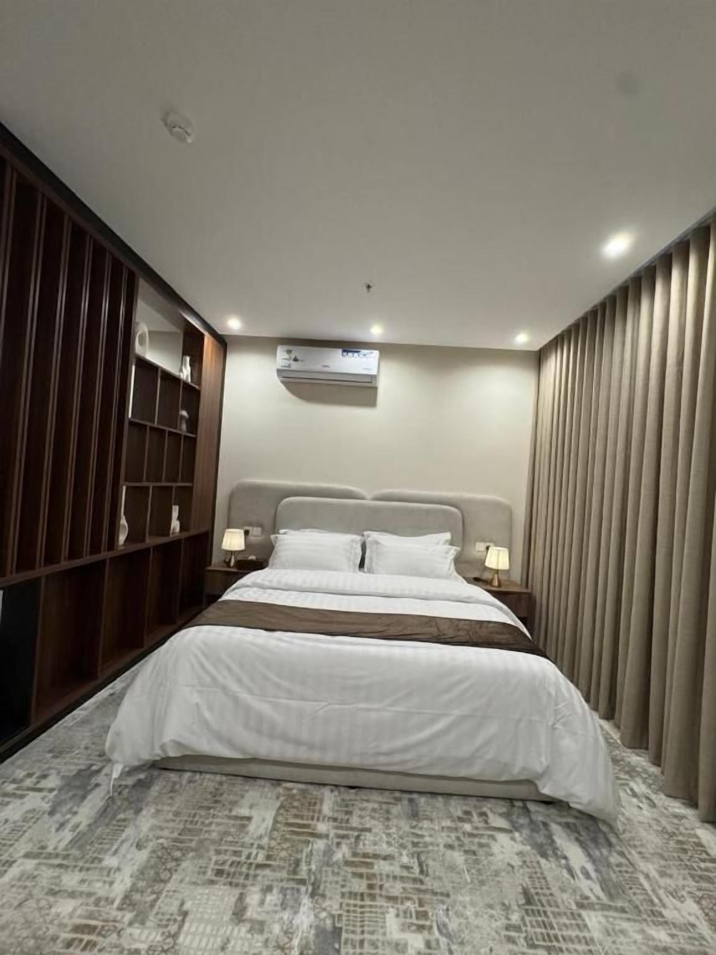 Bügeleisen/Bügelbrett, kostenloses WLAN