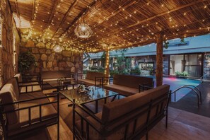 บริเวณภายนอก