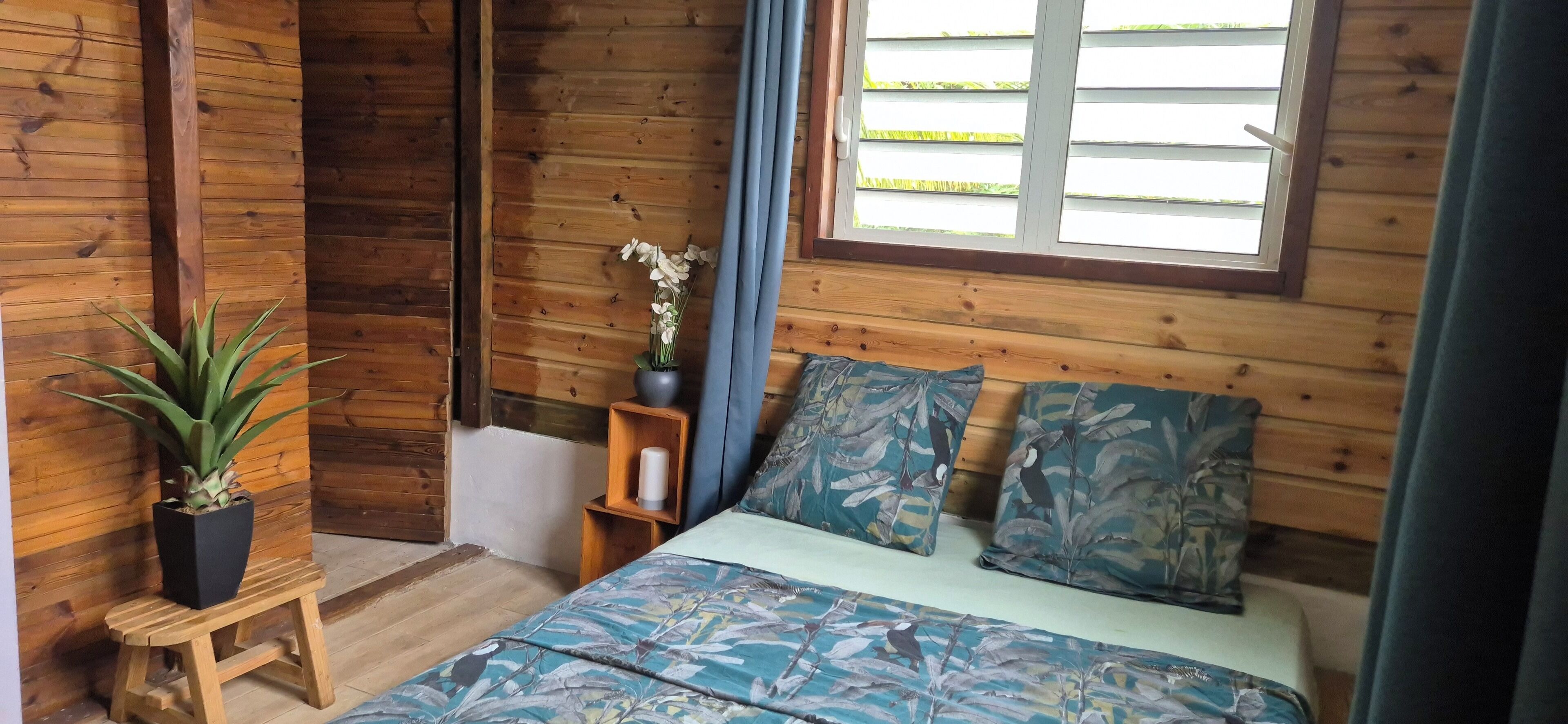 Bügeleisen/Bügelbrett, WLAN, Bettwäsche