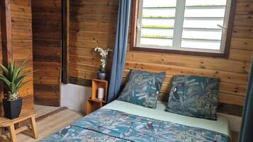 Bügeleisen/Bügelbrett, WLAN, Bettwäsche