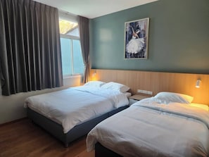 Deluxe Triple Room | Free WiFi - Wan Residence Ratchatewi  (Bangkok)