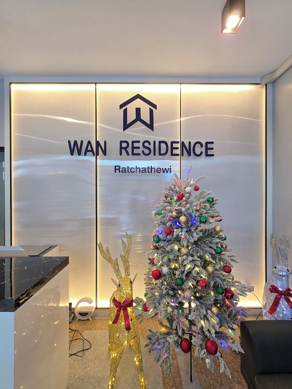 Reception - Wan Residence Ratchatewi (Bangkok)