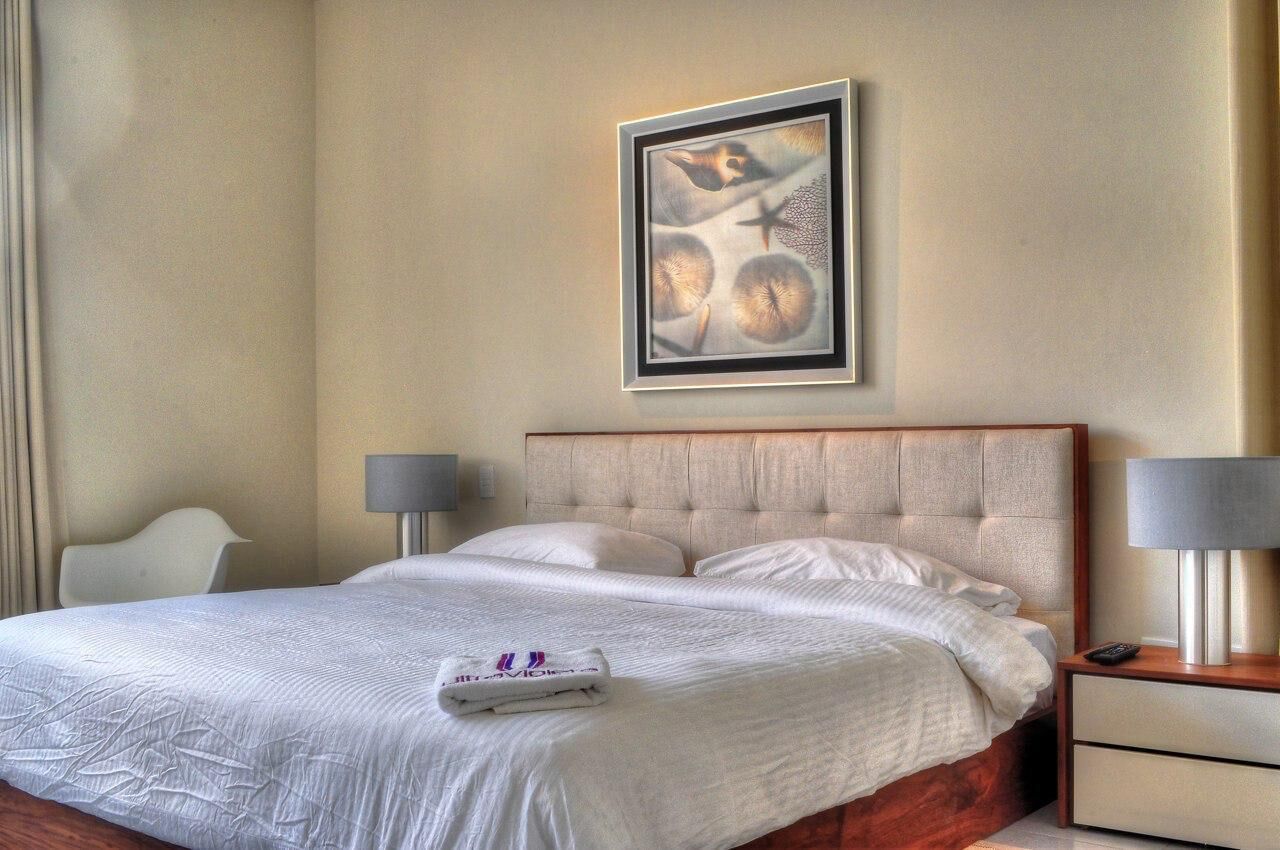 مكواة/لوح كي وواي فاي وملاءات أسرّة